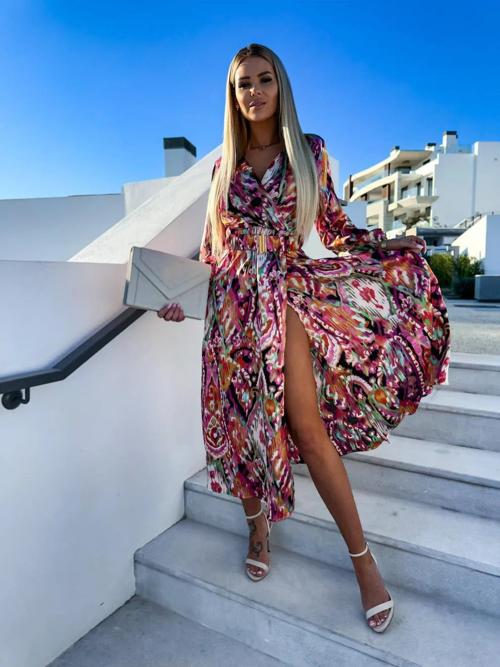 Fifer - Elegant V-Neck Boho Maxi Dress